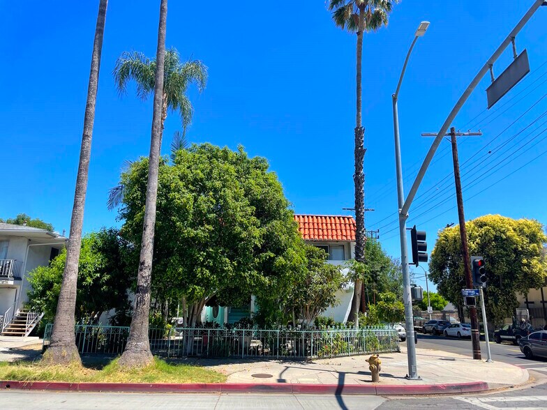 More Photos Of 19103 Sherman Way, Reseda Apartments For Sale