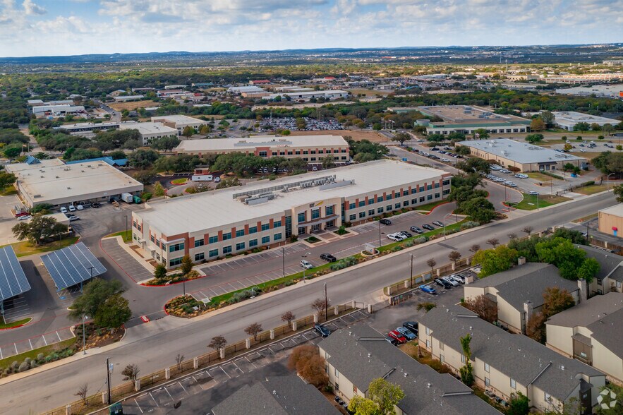 More Photos Of 5818 Farinon Dr, San Antonio Unknown For Lease