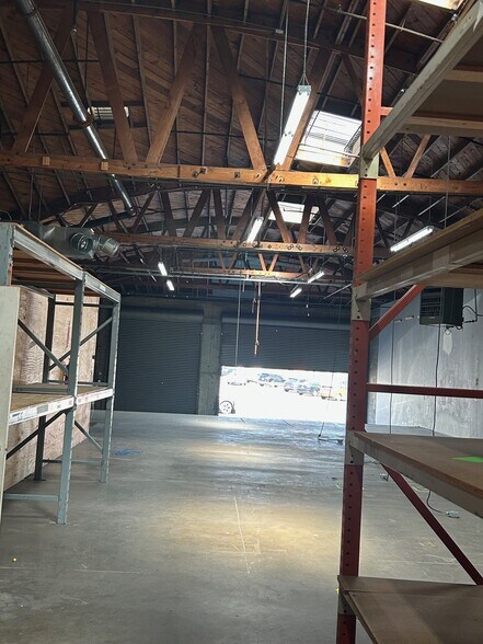 More Photos Of 3571 Hayden Ave, Culver City Warehouse For Lease