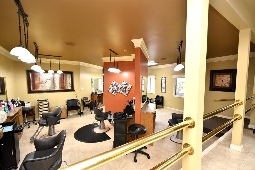 More Photos Of 11522 Davis St, Grand Blanc Office Residential For Sale