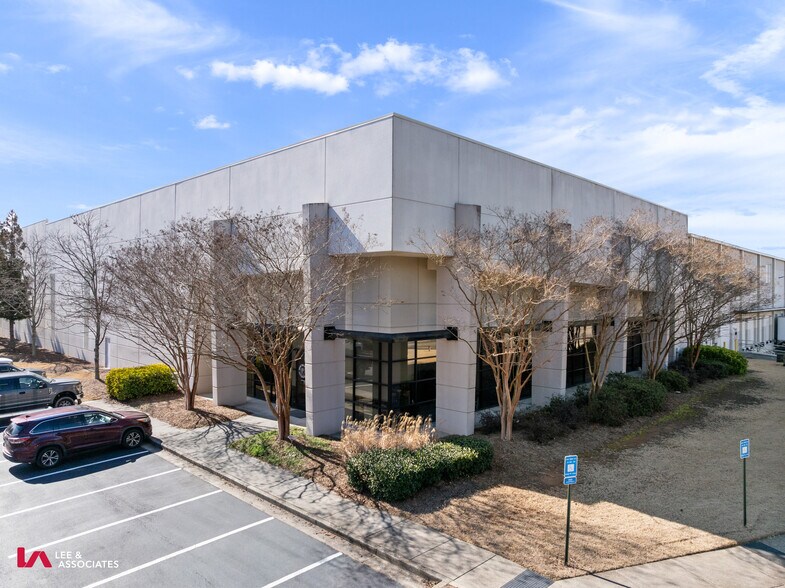 More Photos Of 2510 Mill Center Pky, Buford Distribution For Lease