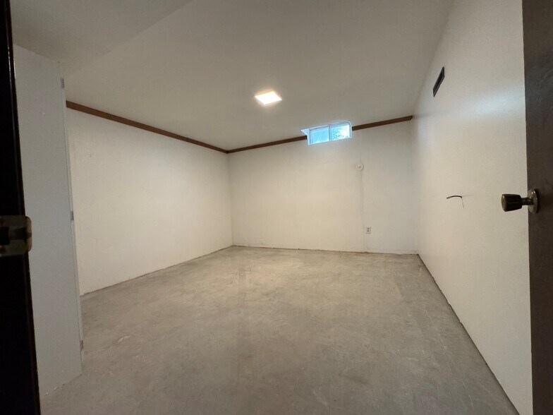 More Photos Of 914 N Burmac Rd, Burrton Land For Sale