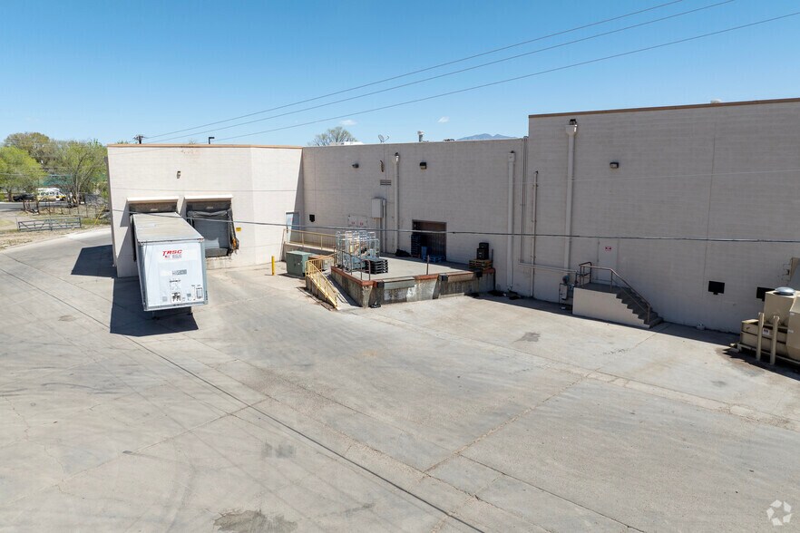More Photos Of 2510 Main St, Los Lunas Unknown For Lease