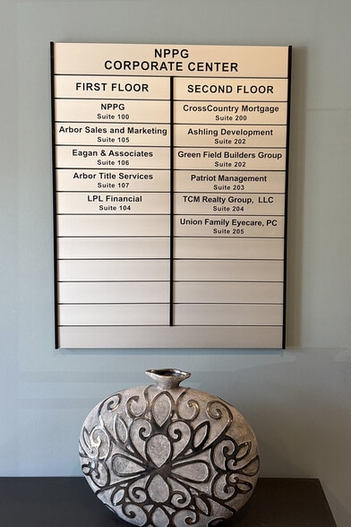 More Photos Of 494 Sycamore Ave, Shrewsbury Medical For Lease