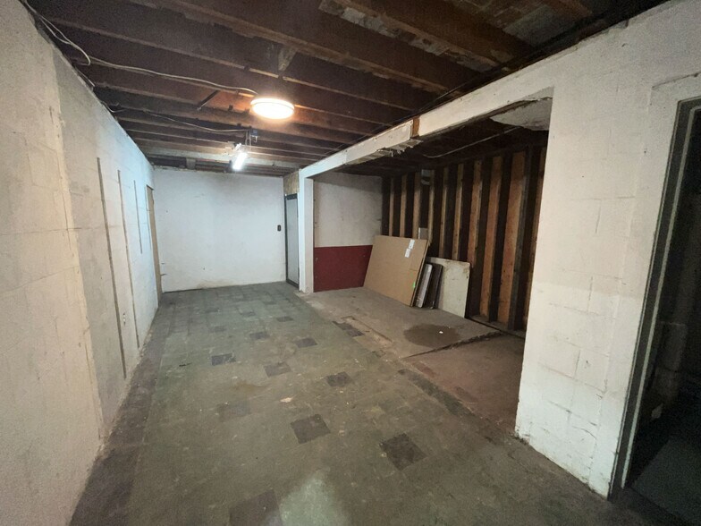 More Photos Of 28401 Salmon River Hwy, Grand Ronde Service For Lease