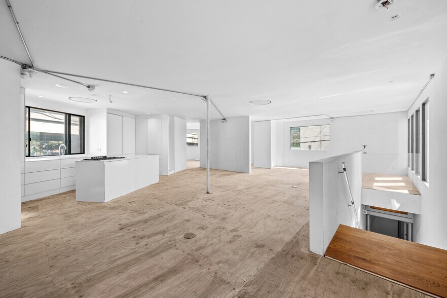 More Photos Of 1509 Mateo St, Los Angeles Office Residential For Sale