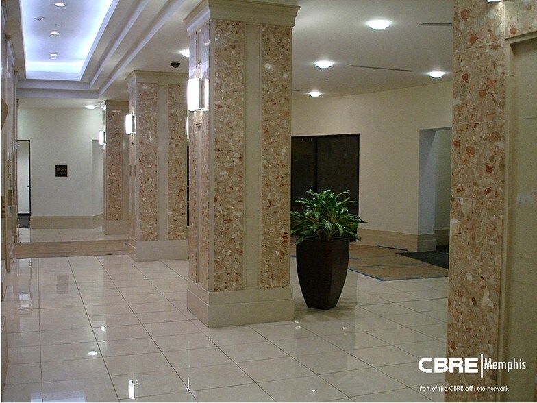 More Photos Of 22 N Front St, Memphis Office For Lease