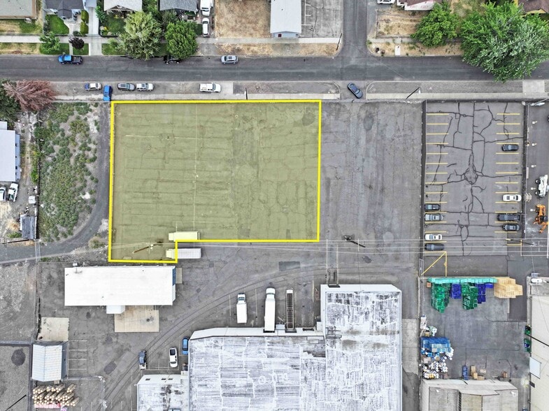 More Photos Of 911 S 3rd St, Yakima Land For Lease