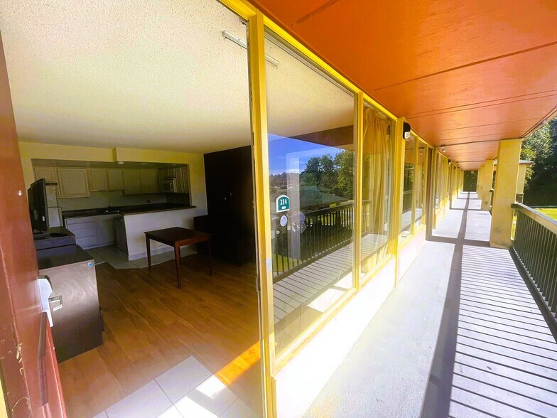 More Photos Of 1700 US-280, Phenix City Hotel For Sale