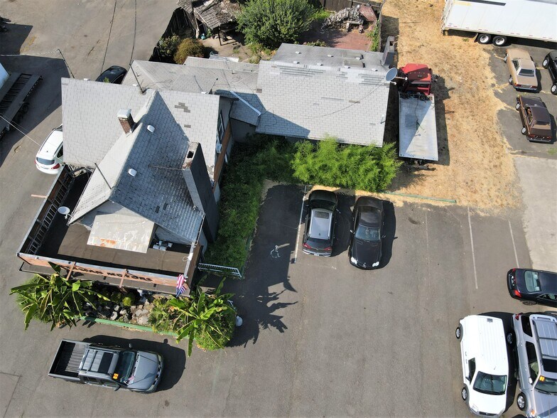 More Photos Of 2784-2800 Baseline St, Cornelius Auto Dealership For Sale
