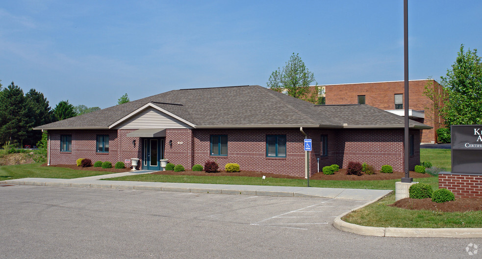 Primary Photo Of 640 E Dayton Yellow Springs Rd, Fairborn Office For Lease