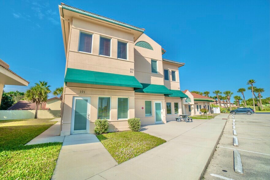 More Photos Of 3270 Highway A1A, Melbourne Beach Office For Lease