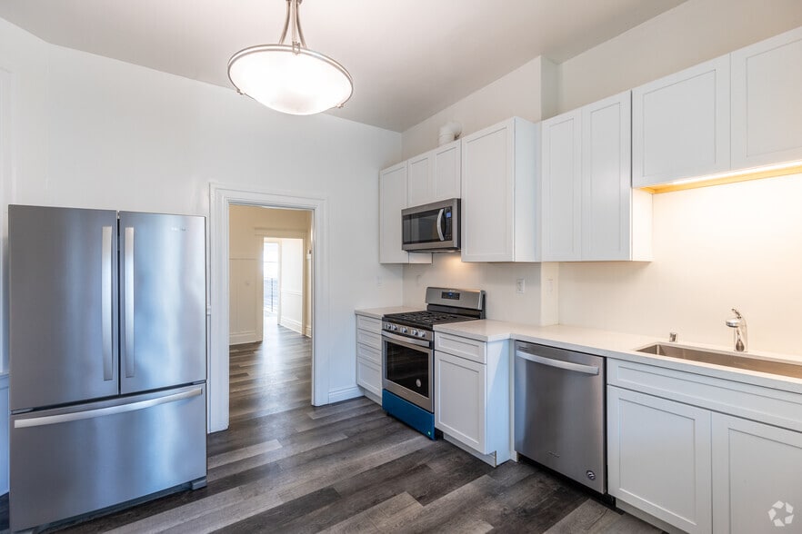 More Photos Of 1183-1185 Howard St, San Francisco Storefront Retail Office For Lease