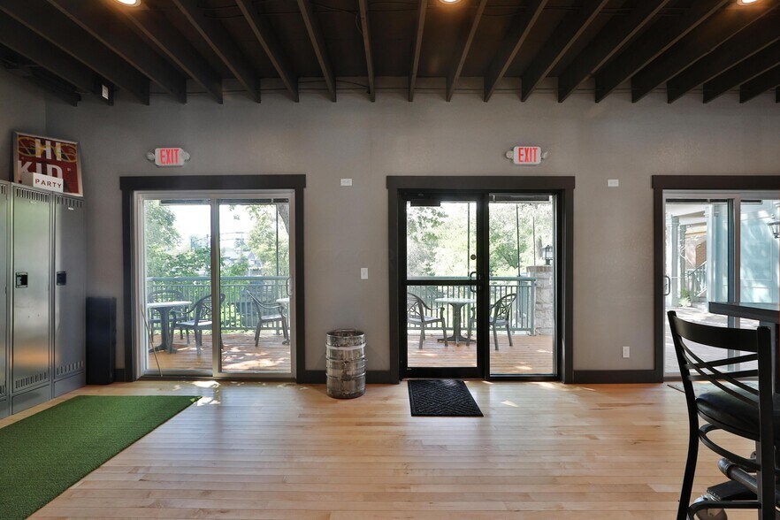 More Photos Of 57 Mill St, Columbus Storefront For Sale