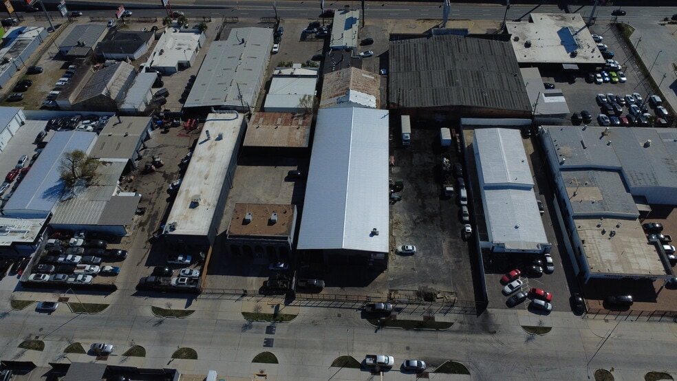 Primary Photo Of 5835 Star Ln, Houston Warehouse For Lease