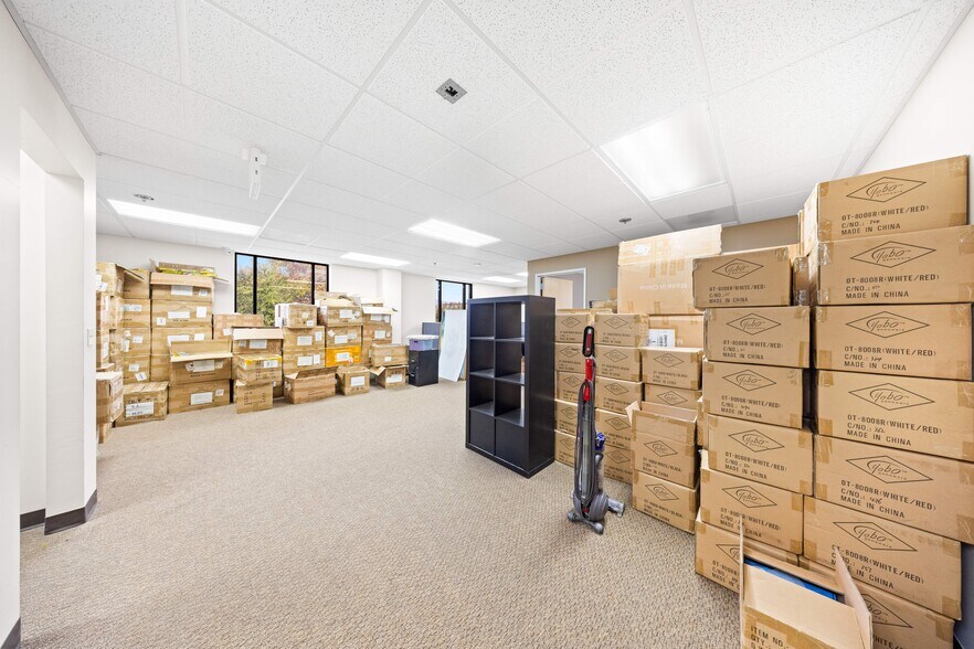 More Photos Of 1795 E Holt Blvd, Ontario Showroom For Sale