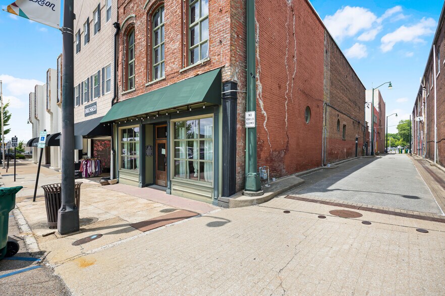 More Photos Of 109 E Lafayette St, Jackson Office Residential For Lease