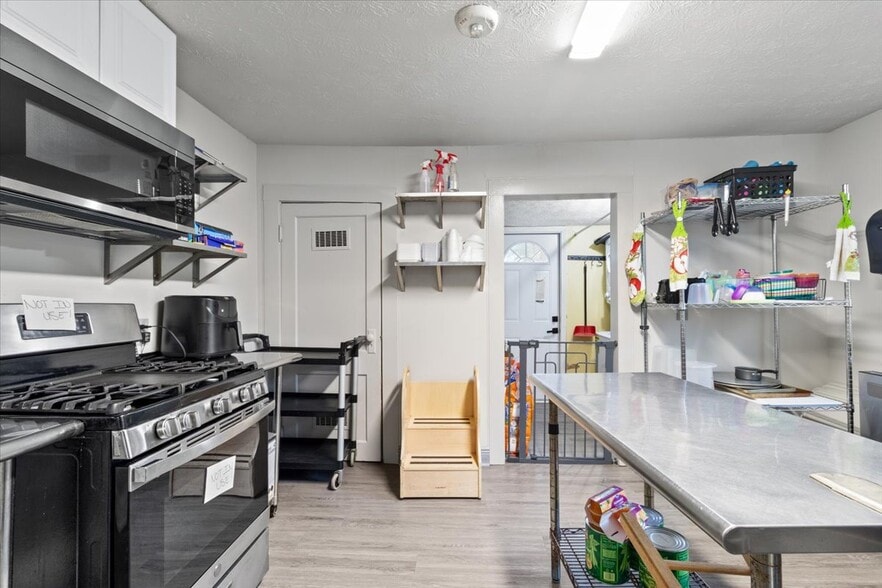 More Photos Of 57 Merritt St SE, Marietta Daycare Center For Sale