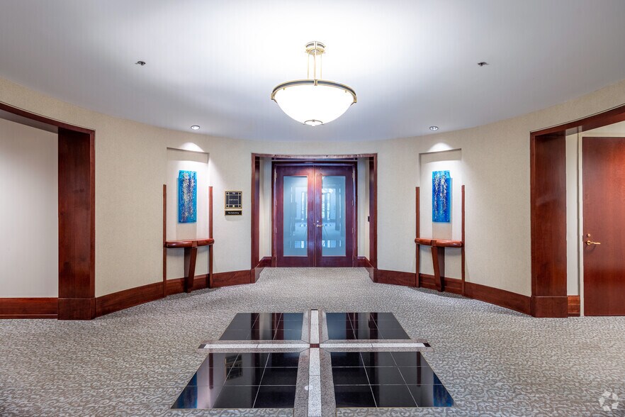 More Photos Of 13620 Reese Blvd E, Huntersville Medical For Lease