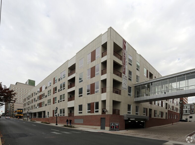 More Photos Of 116 W 9th St, Wilmington Apartments For Lease