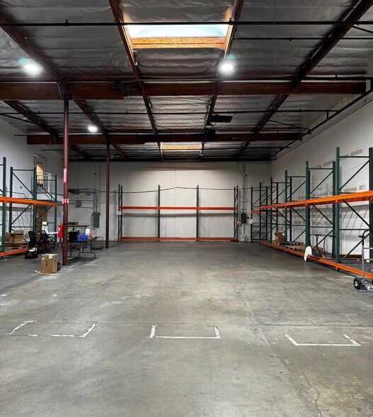 More Photos Of 33371-33377 Croation Way, Union City Warehouse For Sale