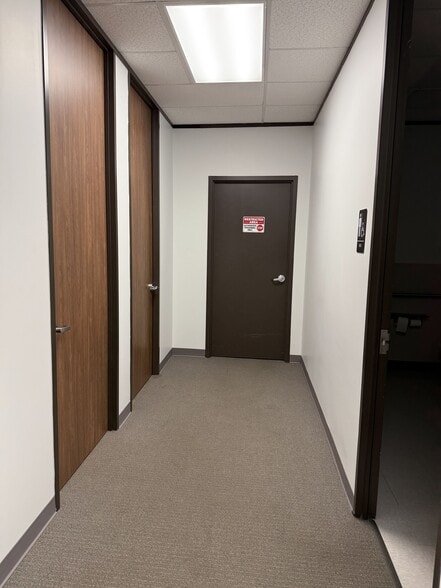 More Photos Of 16203 Park Row, Houston Light Distribution For Lease