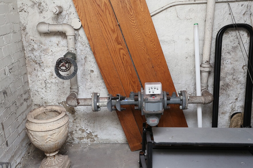 More Photos Of 1205 Elm St, Youngstown Religious Facility For Sale