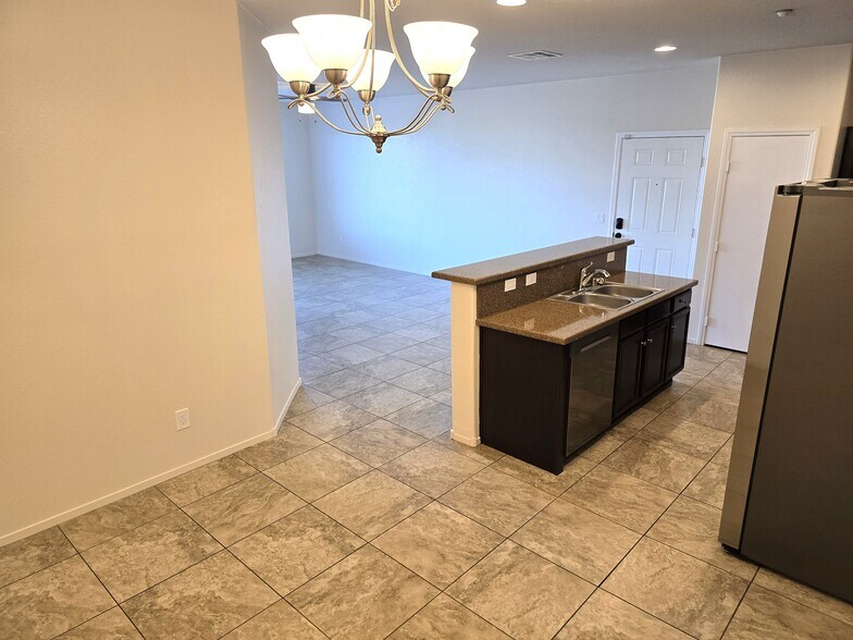 More Photos Of 4300 N Lamont St, Las Vegas Apartments For Sale