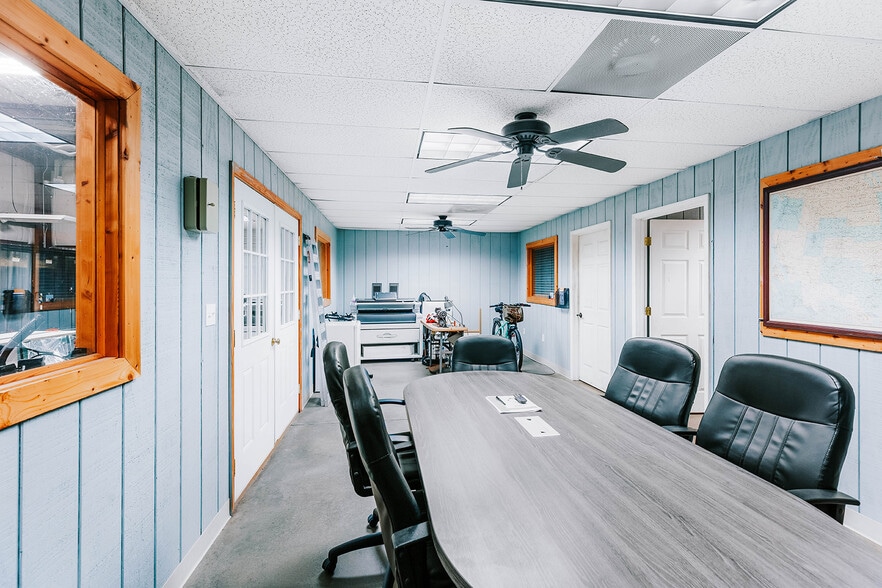 More Photos Of 4900 Highway 98 E, Comer Warehouse For Sale