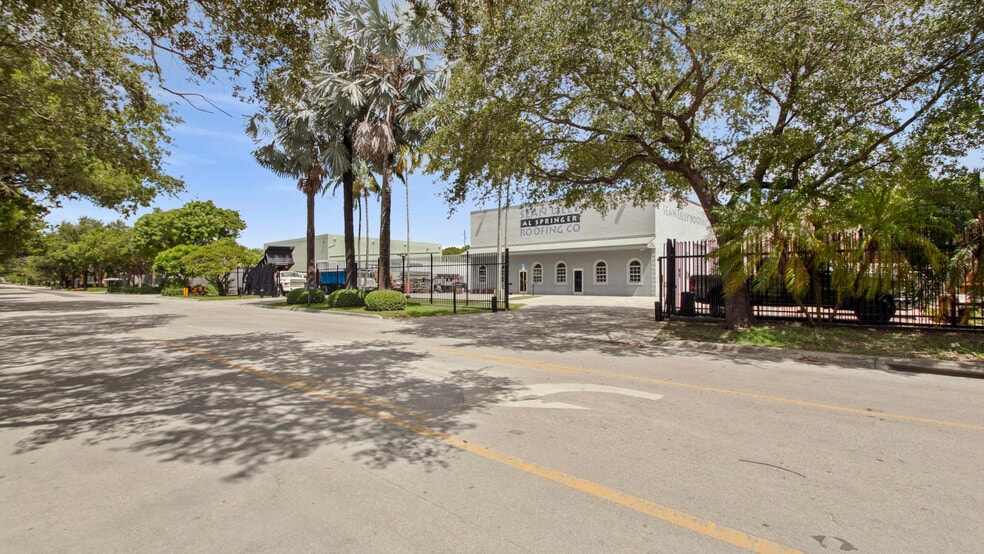 More Photos Of 14701 SW 137th St, Miami Light Distribution For Lease