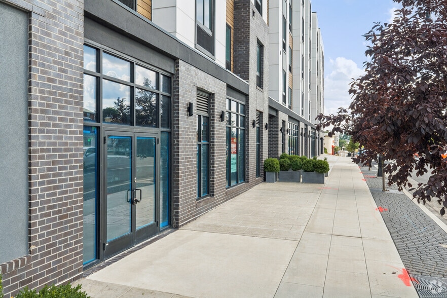More Photos Of 102 Washington Ave, Belleville Apartments For Lease