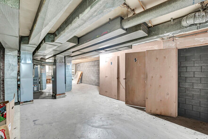 More Photos Of 885 S Green Rd, Cleveland Apartments For Sale