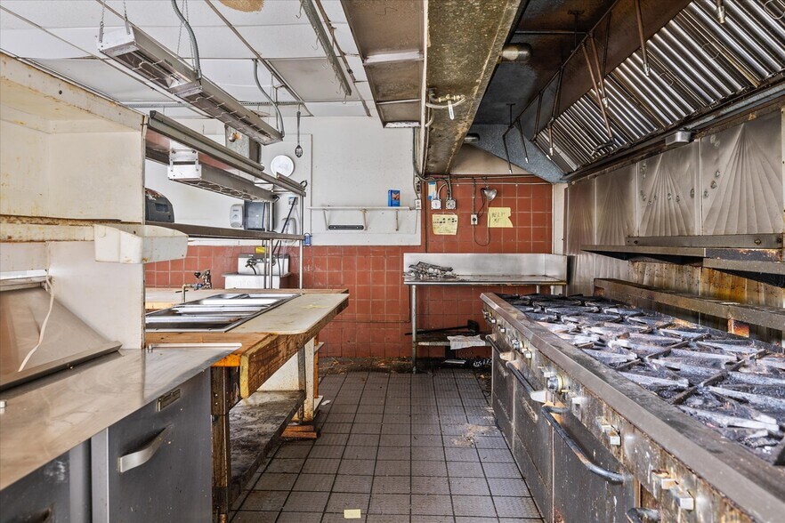 More Photos Of 1369 Pittsford Mendon Rd, Mendon Restaurant For Sale