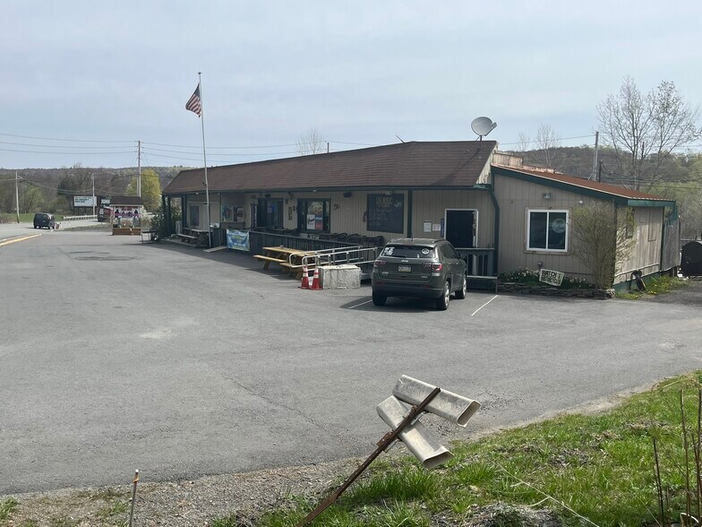 Primary Photo Of 1058 Main St, Newfoundland Bar For Sale