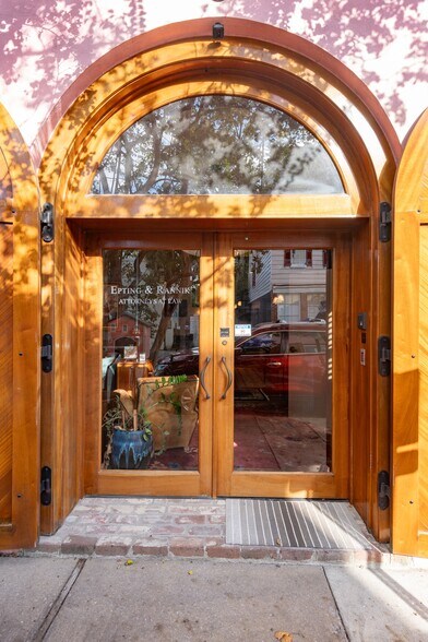 Primary Photo Of 46 A State St, Charleston Office Residential For Lease