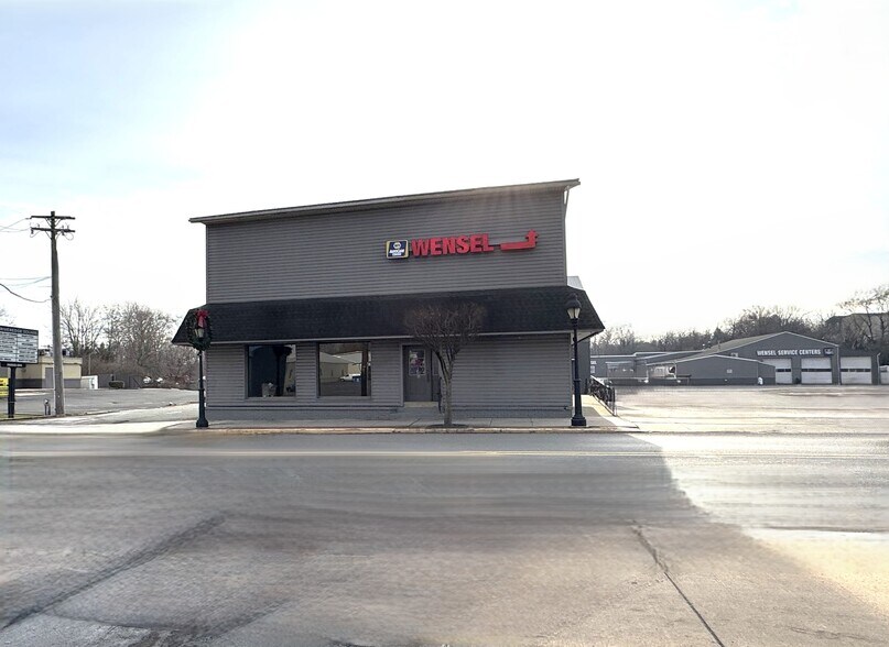 More Photos Of 16 E Bridge St, Spring City Warehouse For Lease