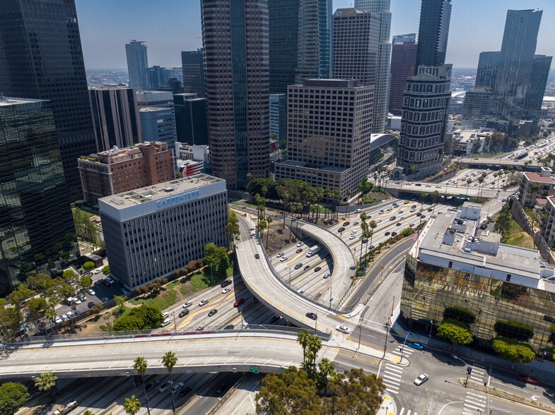 More Photos Of 915 Wilshire Blvd, Los Angeles Office For Lease