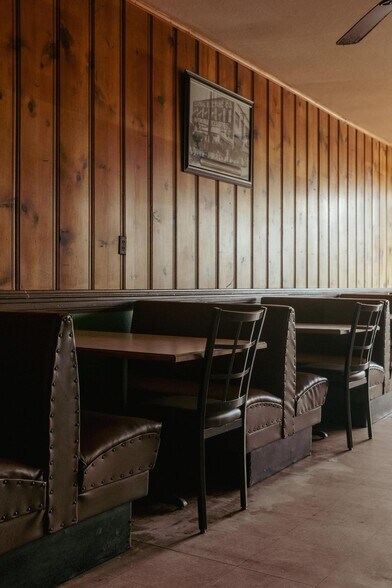 More Photos Of 400 N Main St, Hattiesburg General Retail For Sale