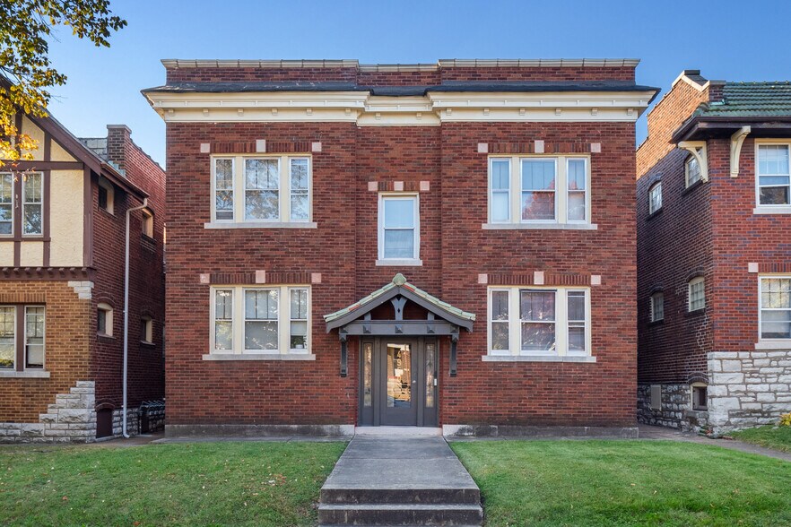 Primary Photo Of 4950 Winona Ave, Saint Louis Apartments For Sale