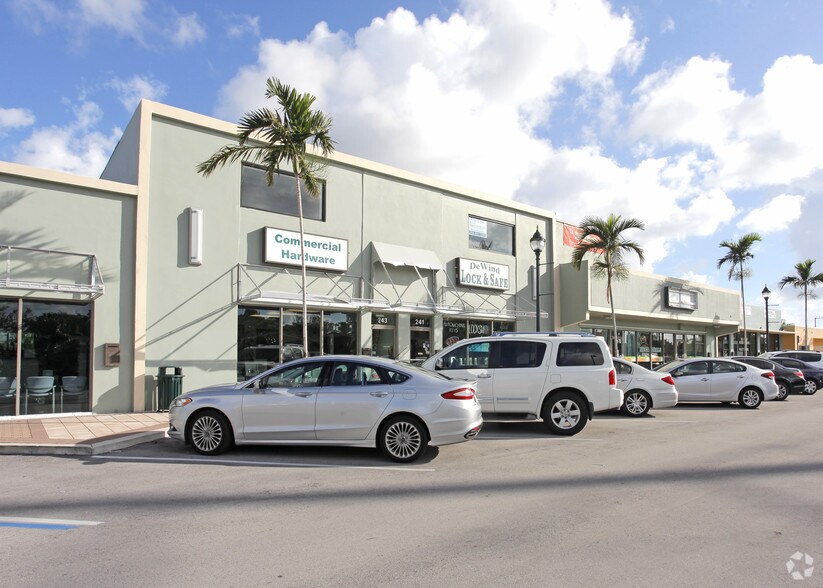 More Photos Of 61 NW 44th St, Fort Lauderdale Unknown For Lease