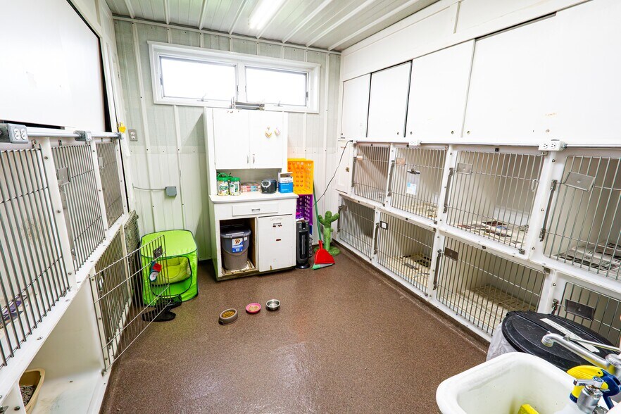 More Photos Of 191 Wallins Corners Rd, Amsterdam Healthcare For Sale