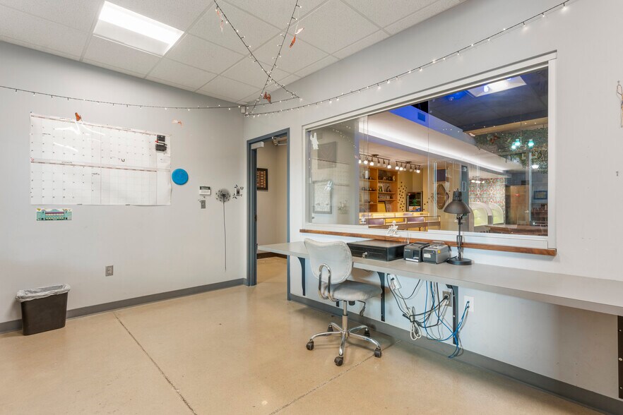 More Photos Of 621 S Kenosha Ave, Tulsa Auto Repair For Sale