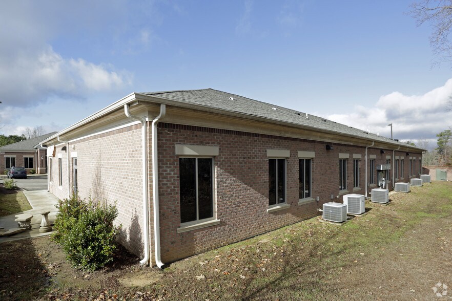 More Photos Of 10520 Ligon Mill Rd, Wake Forest Office For Sale