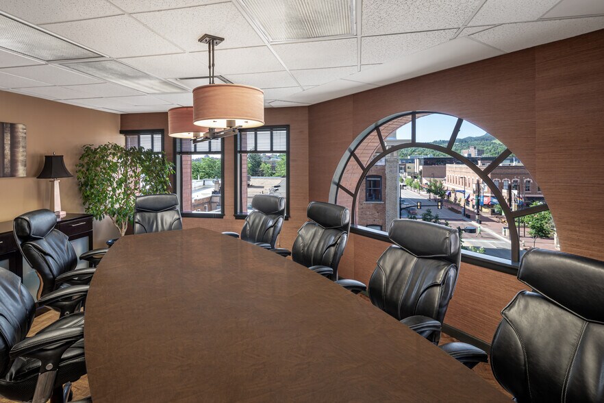 More Photos Of 2036-2098 Broadway St, Boulder Office For Lease