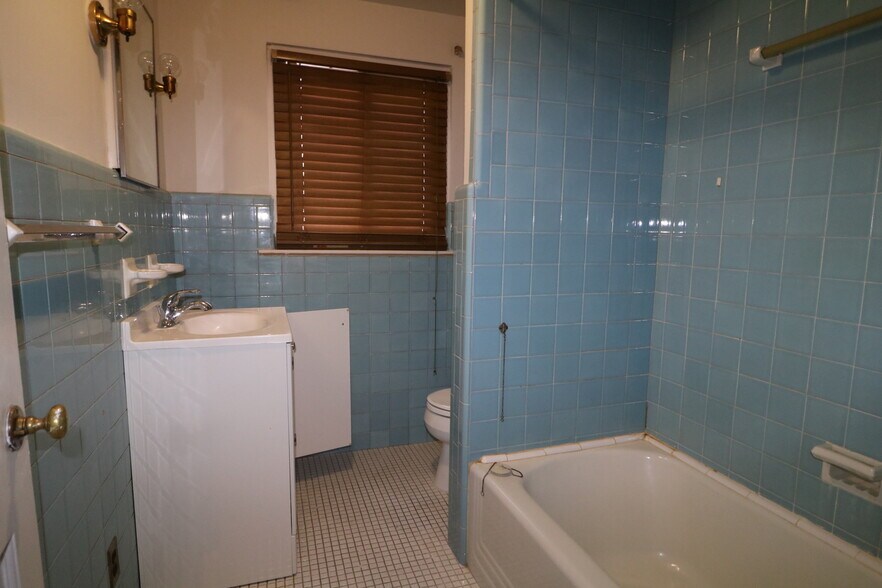 More Photos Of , Clifton Unknown For Sale