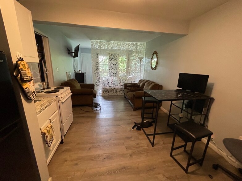 More Photos Of 111-123 Polk St, Syracuse Apartments For Sale