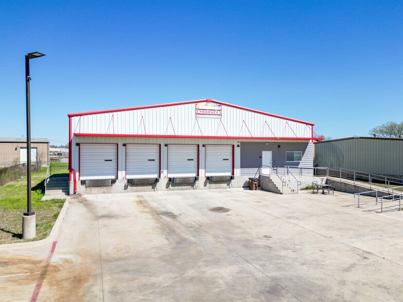 More Photos Of 113 Bufkin Ln, Lockhart Refrigeration Cold Storage For Lease
