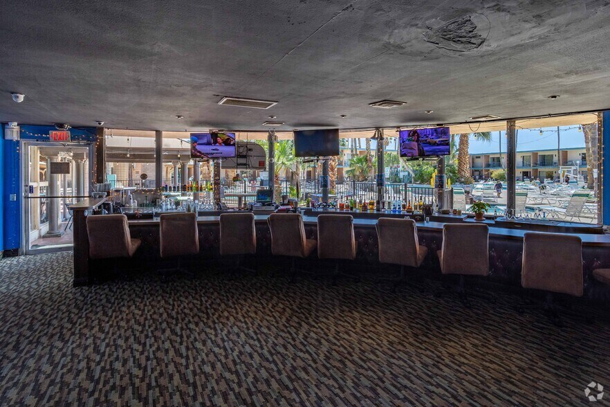 More Photos Of 10805 Palm Dr, Desert Hot Springs Hotel For Sale