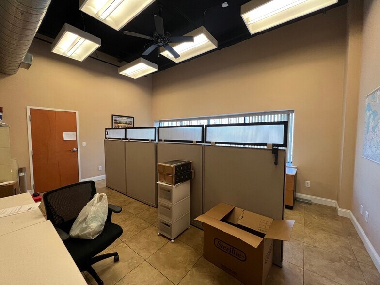 More Photos Of 17 Enterprise Dr, Monroe Manufacturing For Lease