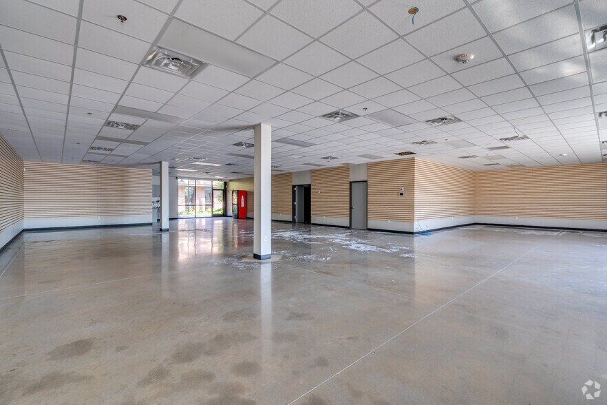 More Photos Of I-45 & Crescent Campus Blvd, Conroe Unknown For Lease